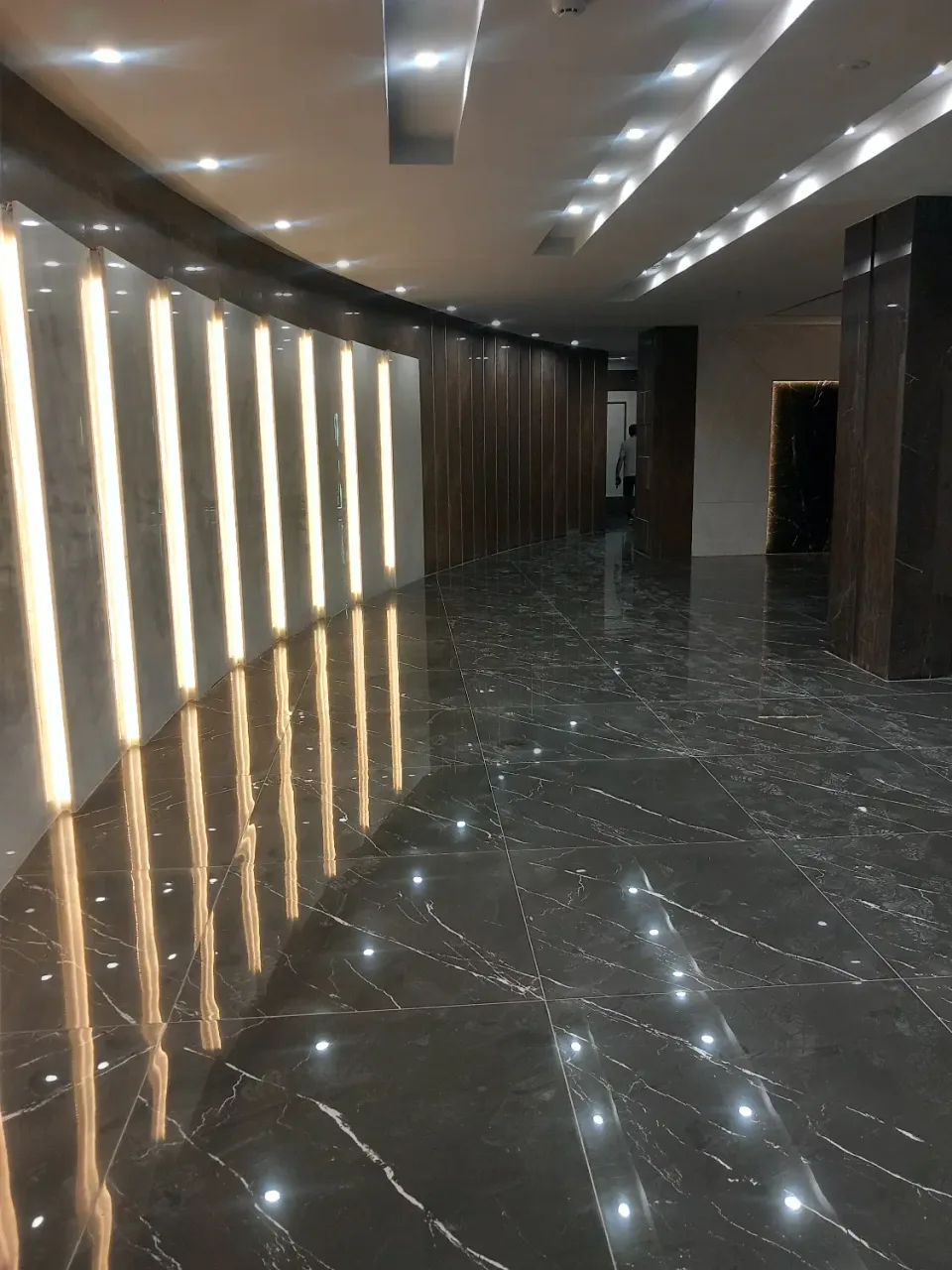 آپارتمان ۱۱۳ متری نوساز، زیر قیمت، فاز ۳ گوهردشت