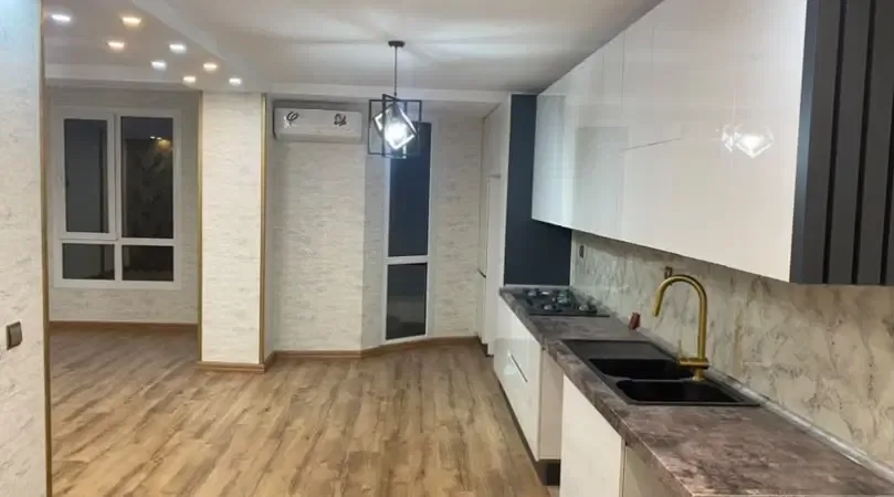 ۹۲ متر/دو خواب/بازسازی کامل/عظیمیه