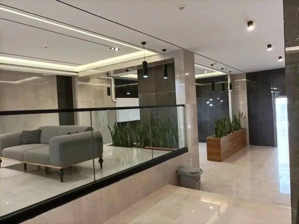 105 متر نوساز 2 خواب با بالکن باغستان