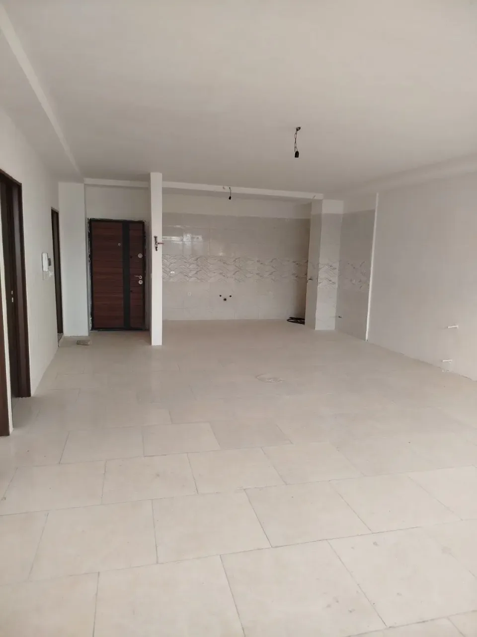 ۱۲۰متر/۲خواب/پارکینگ اختصاصی/خرمدشت