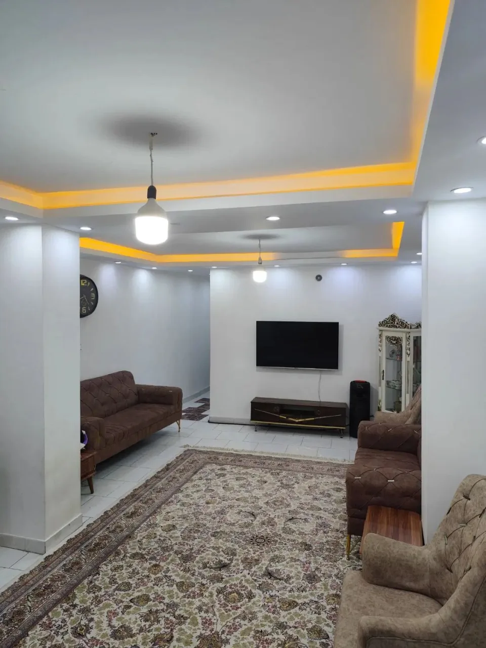 ۹۰ متر دو خوابه فول بازسازی در حیدرآباد