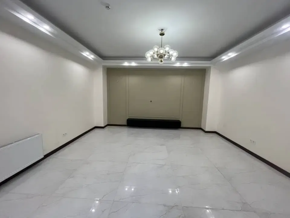 ۱۱۱ متر ۲ خواب نوساز کوی زنبق