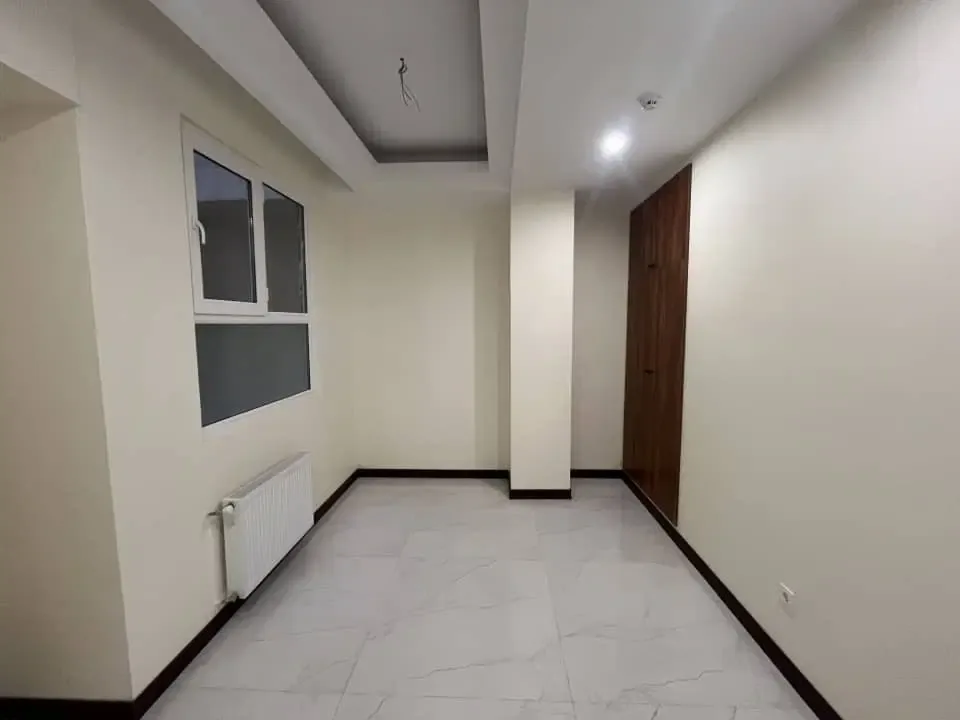 ۱۱۱ متر ۲ خواب نوساز کوی زنبق