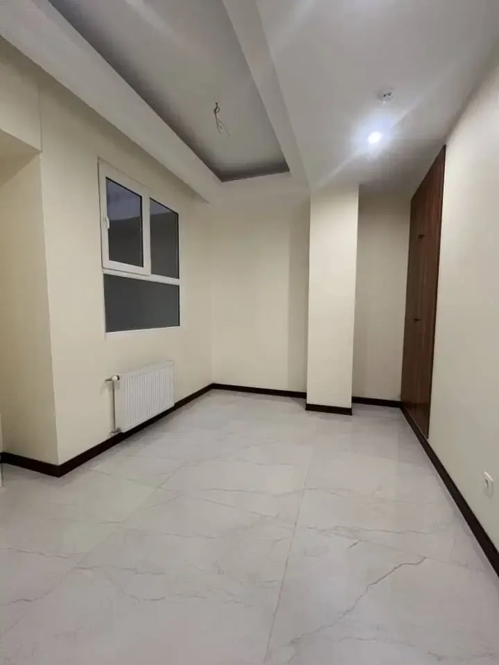 ۱۱۱ متر ۲ خواب نوساز کوی زنبق
