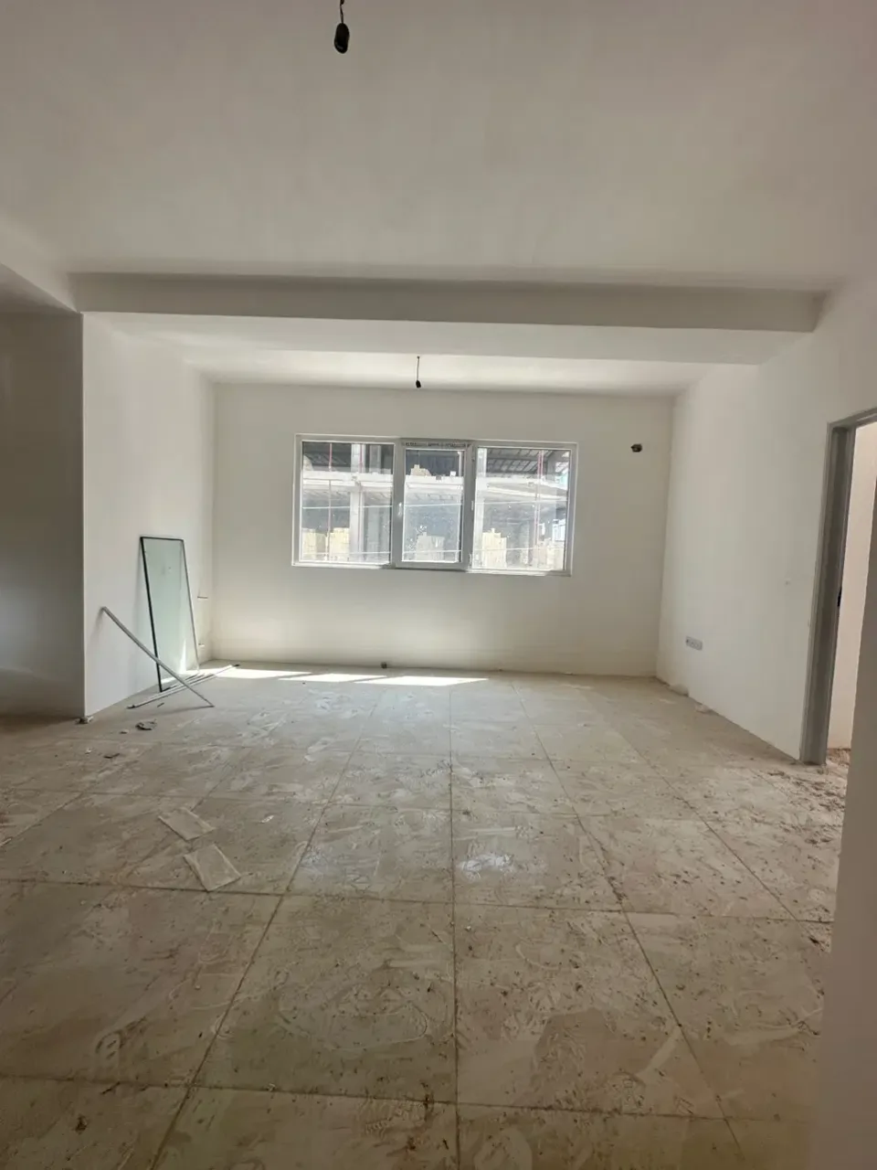 آپارتمان ۸۵ متری ۲ خواب با پارکینگ اختصاصی خرمدشت
