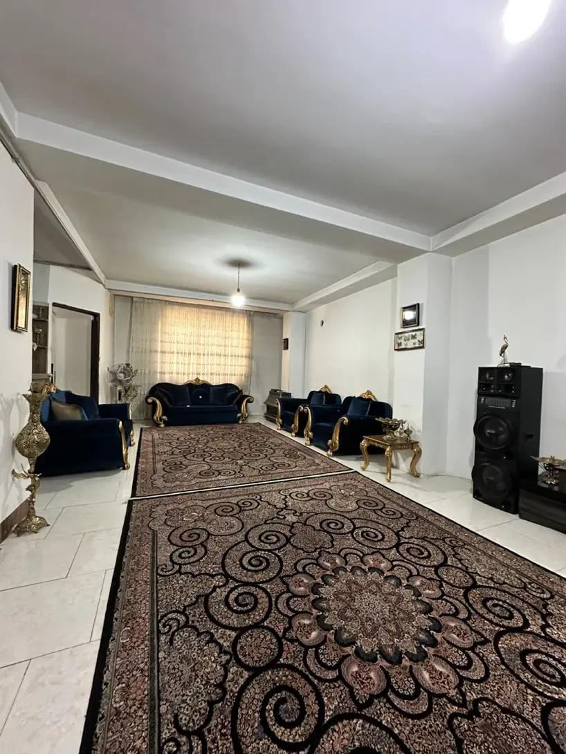 آپارتمان ۱۱۰ متر ۲ خواب تخلیه فوری خرمدشت