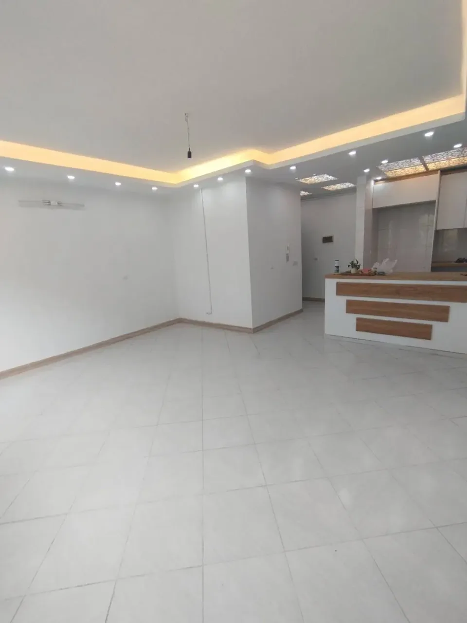 ۷۸ متر آپارتمان دو خواب با بالکن و فول امکانات در کیانمهر