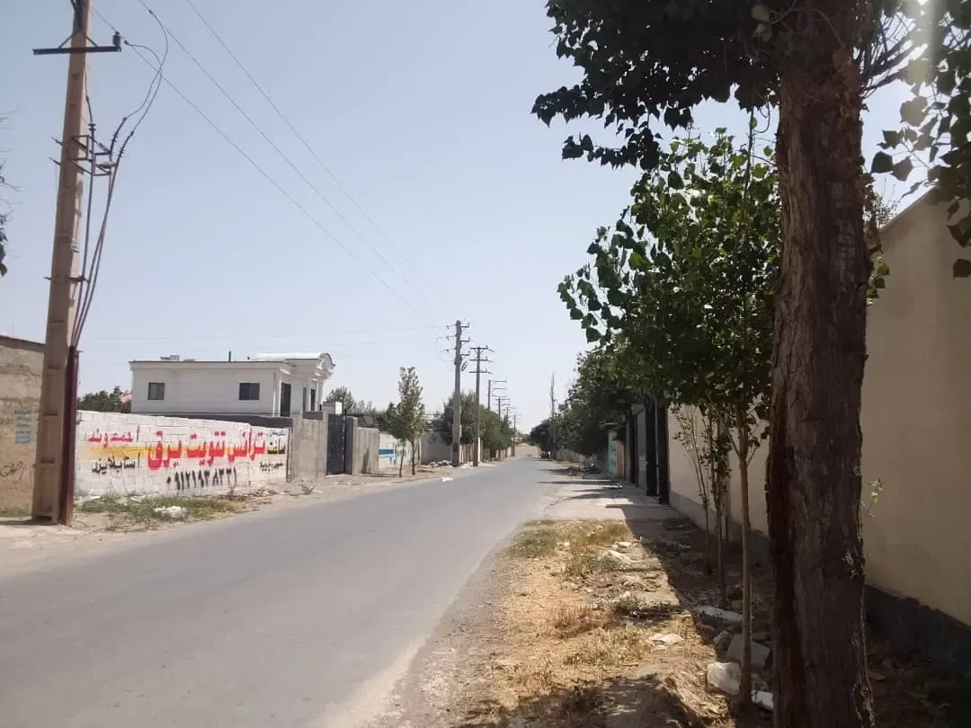 زمین ۲۵۰ متری دونبش در سهیلیه زعفرانیه کرج