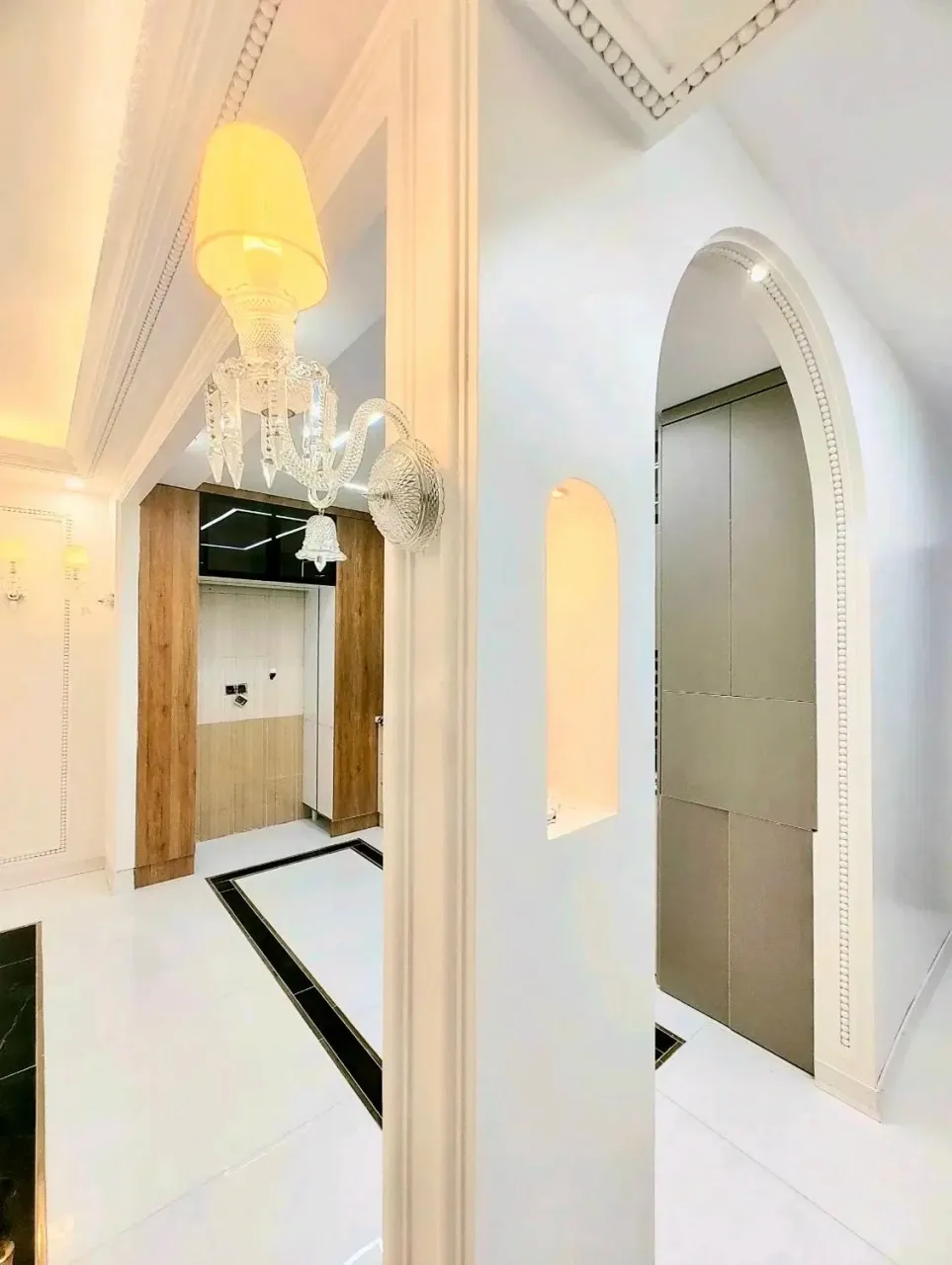 ۷۸ متر ۲ خواب نوساز با پارکینگ عظیمیه