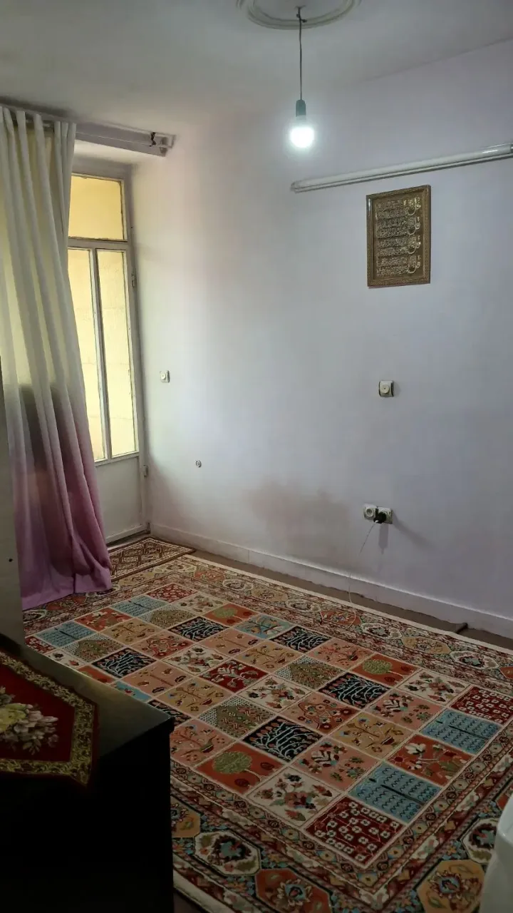 ۸۸ متر آپارتمان ۲ خواب سنددار با پارکینگ در شاهین‌ویلا