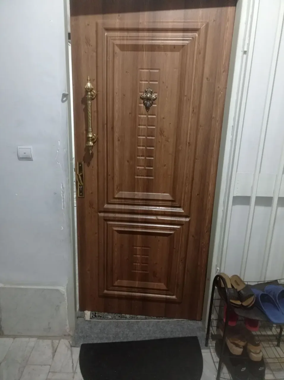۶۵ متر خانه ۱ خواب انباری خرمدشت