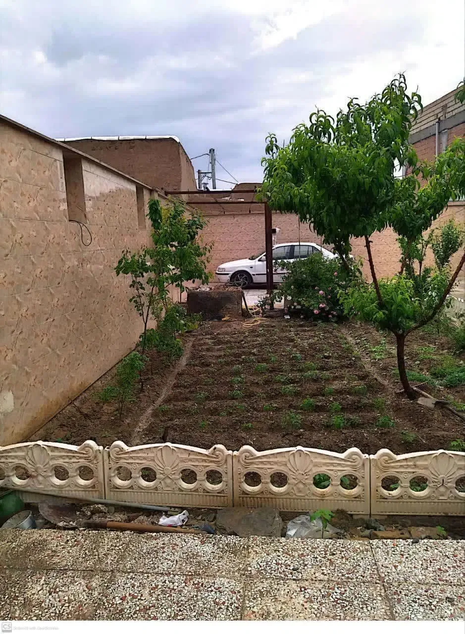خانه ویلایی دوخوابه ۱۳۰ متری با باغچه در نجم‌آباد