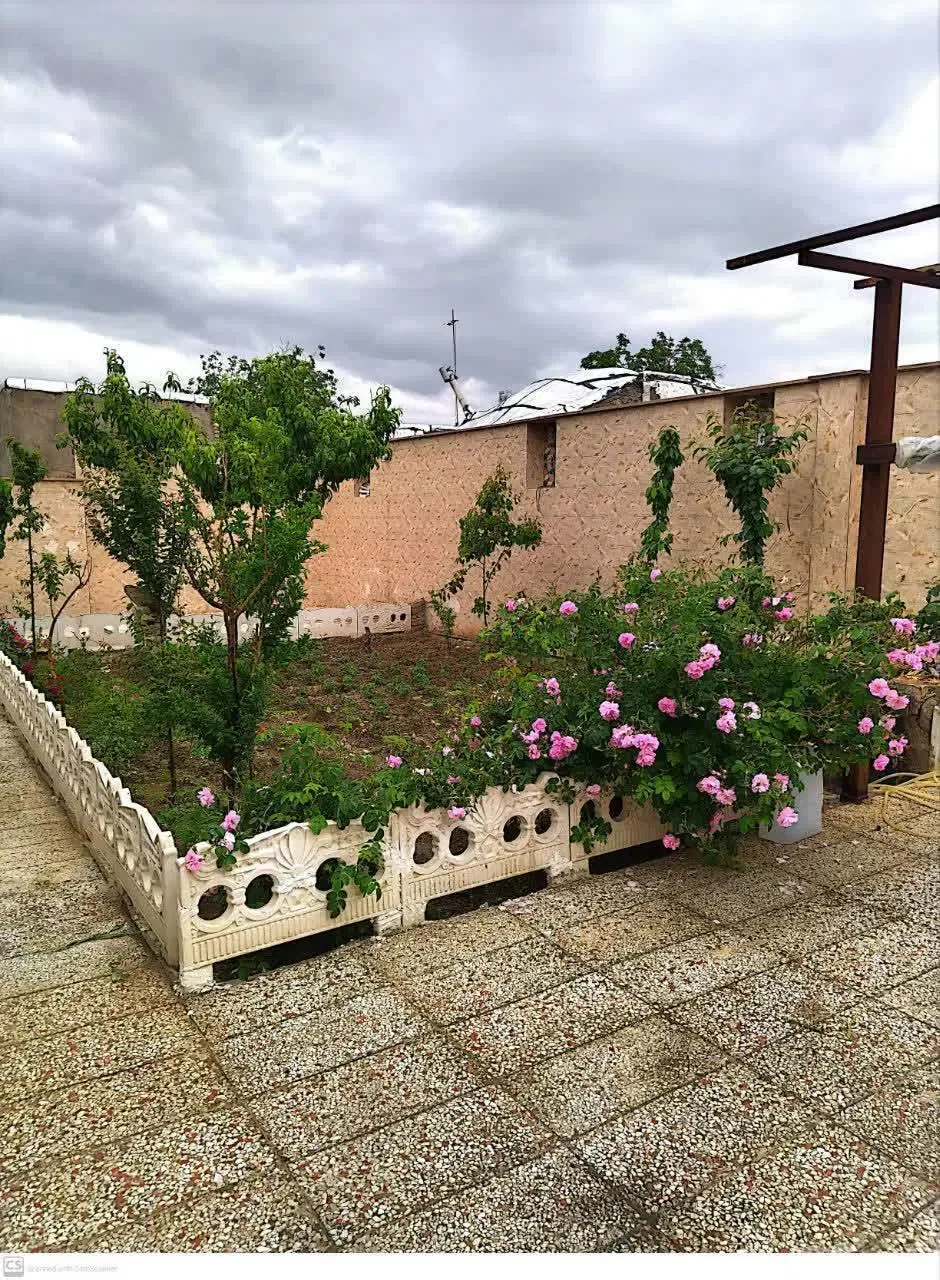خانه ویلایی دوخوابه ۱۳۰ متری با باغچه در نجم‌آباد