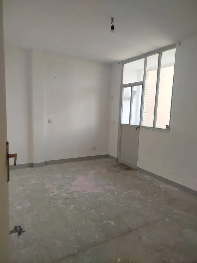 ۷۱ متر دوخوابه بازسازی‌شده در کیانمهر