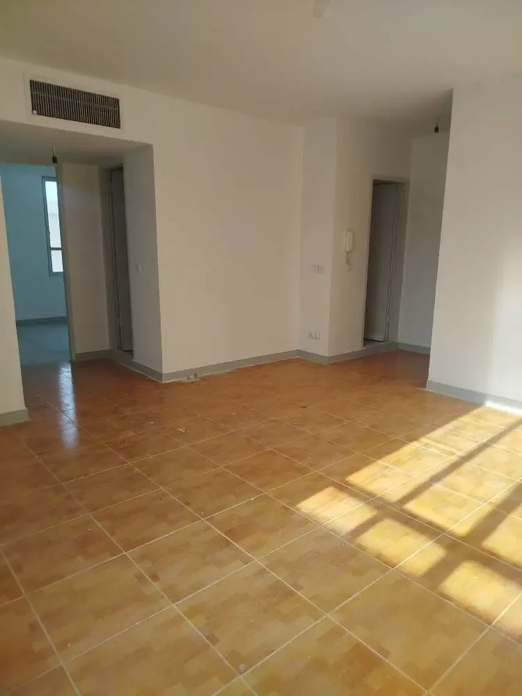 ۷۱ متر دوخوابه بازسازی‌شده در کیانمهر