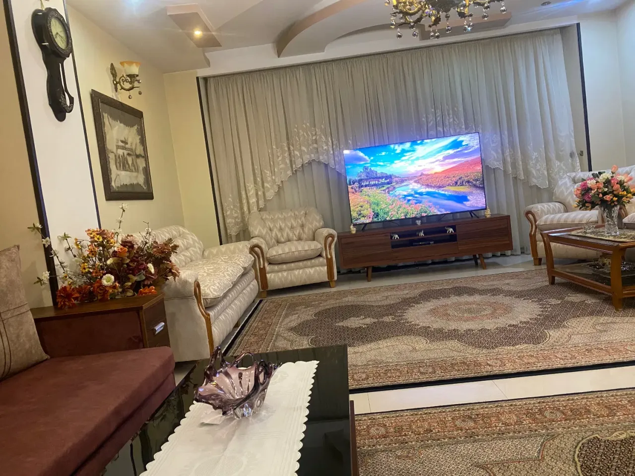 آپارتمان ۱۰۵ متری دوخوابه با پارکینگ در فاز ۴ مهرشهر