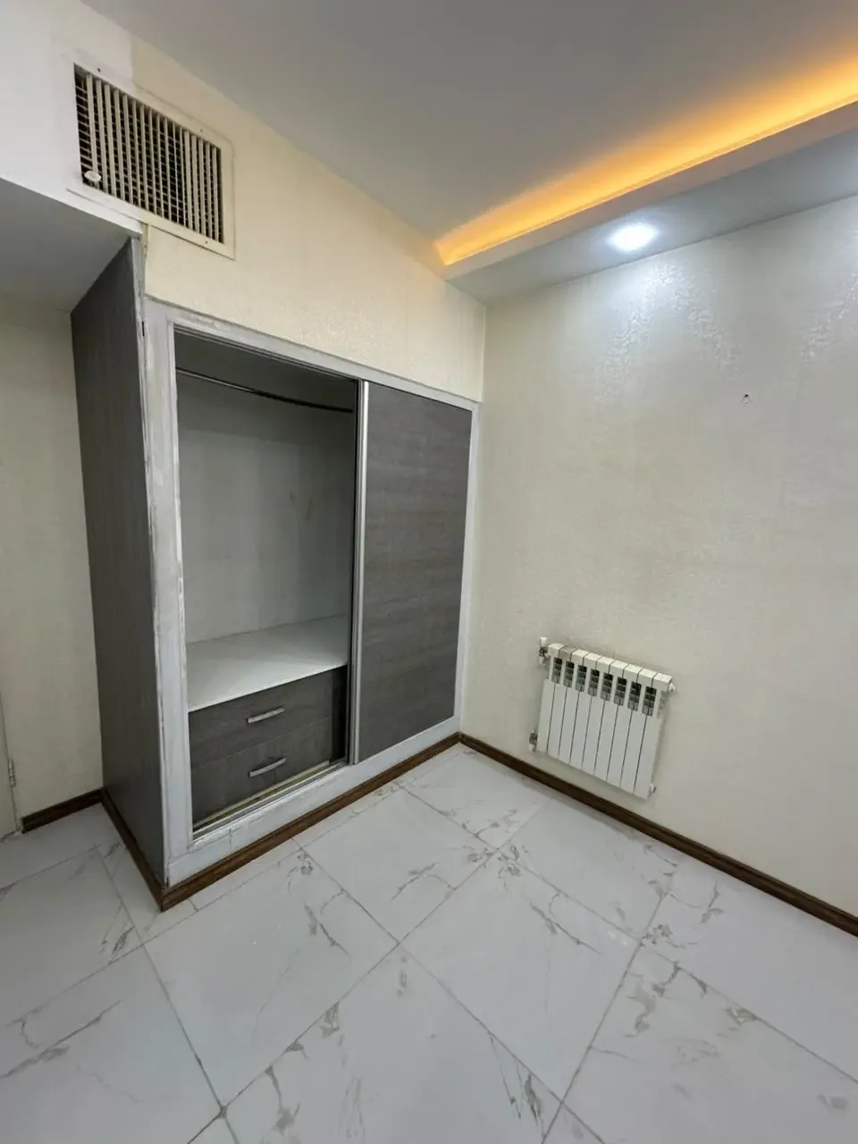 ۸۶ متر آپارتمان دوخوابه با آسانسور در عظیمیه