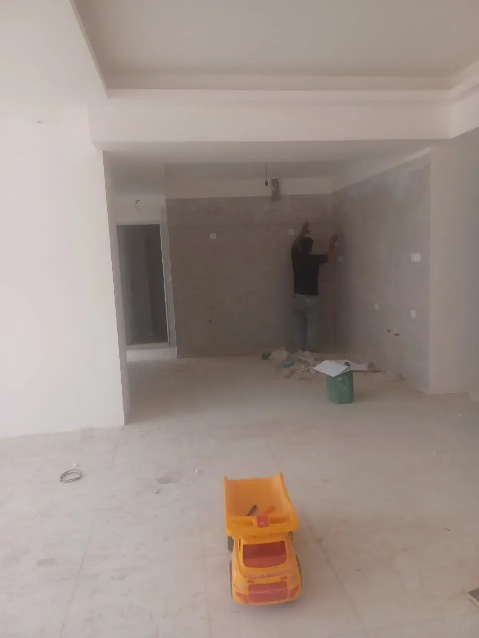آپارتمان نوساز ۱۰۰ متری دوخوابه در کیانمهر