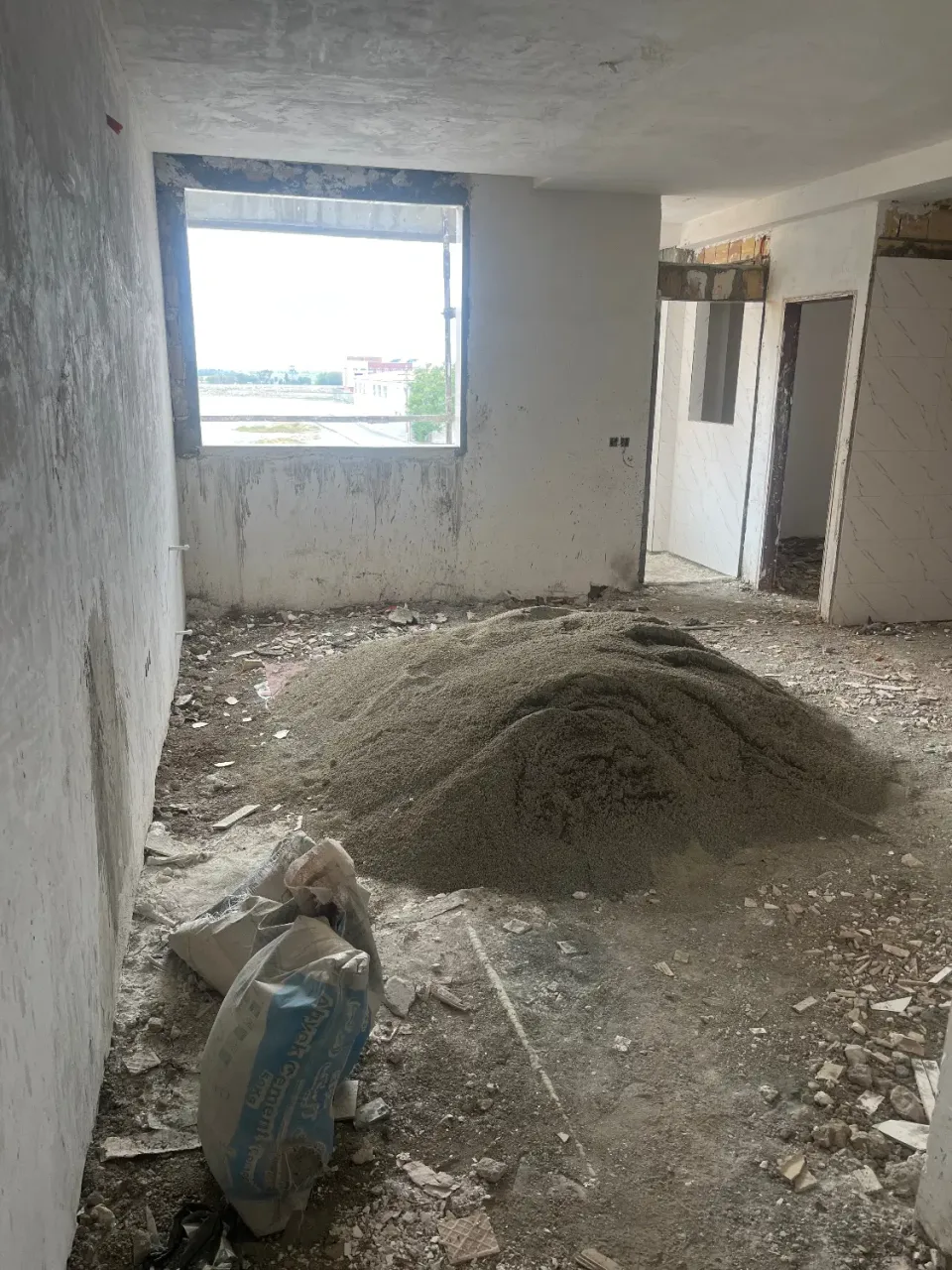 آپارتمان ۹۳ متری دوخوابه نوساز در خرمدشت
