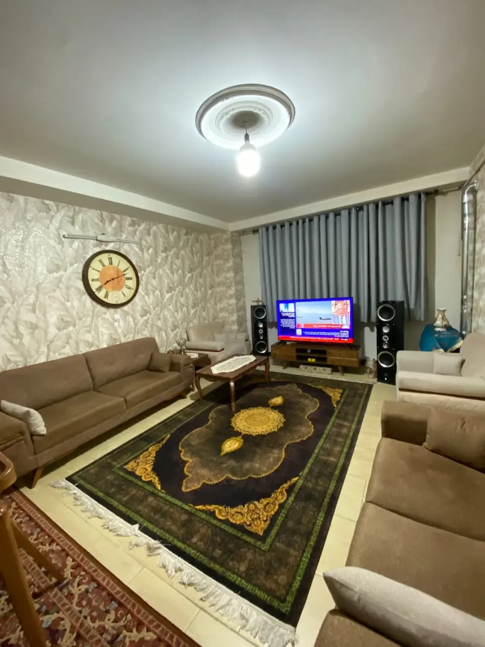 آپارتمان ۷۰ متری دوخوابه با بالکن در گلشهر