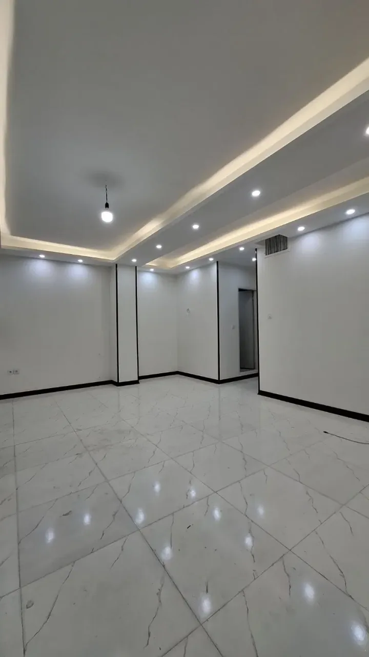 آپارتمان ۷۵ متری دوخوابه بازسازی‌شده در شاهین‌ویلا