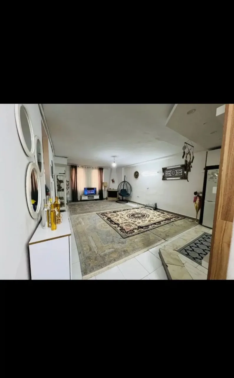 آپارتمان ۹۰ متری دوخوابه با پارکینگ در خرمدشت