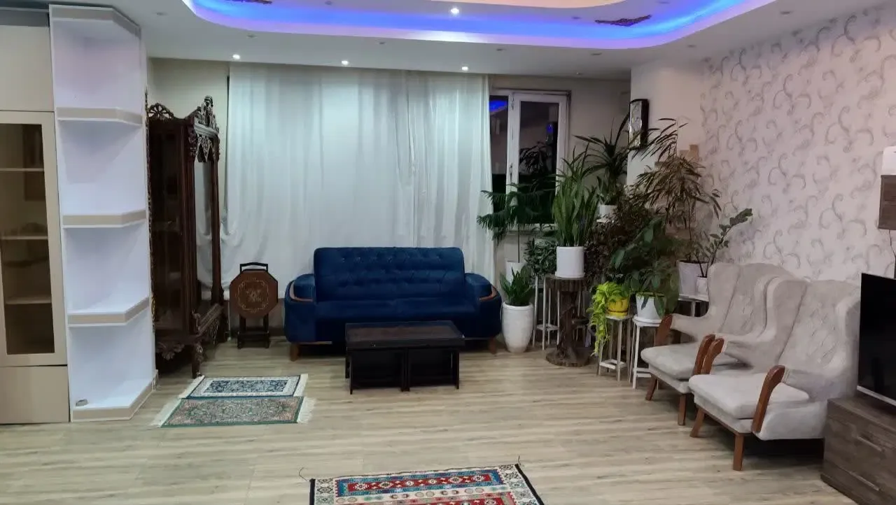 آپارتمان ۱۴۵ متری ۳ خوابه با پارکینگ در کیانمهر