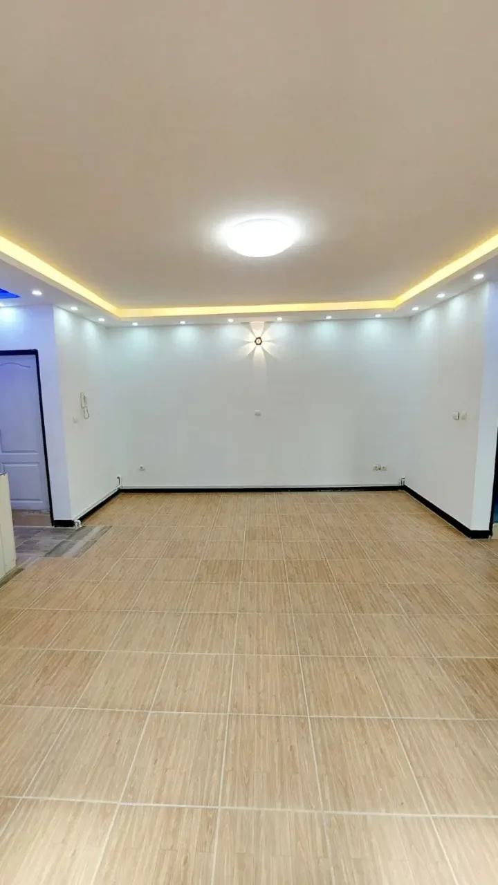 ۸۳ متر دوخوابه سازه بتنی در کیانمهر