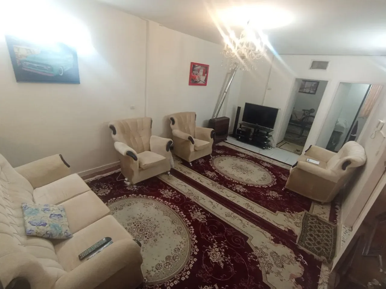 آپارتمان ۶۵ متری دوخوابه روبه‌نما در گلشهر