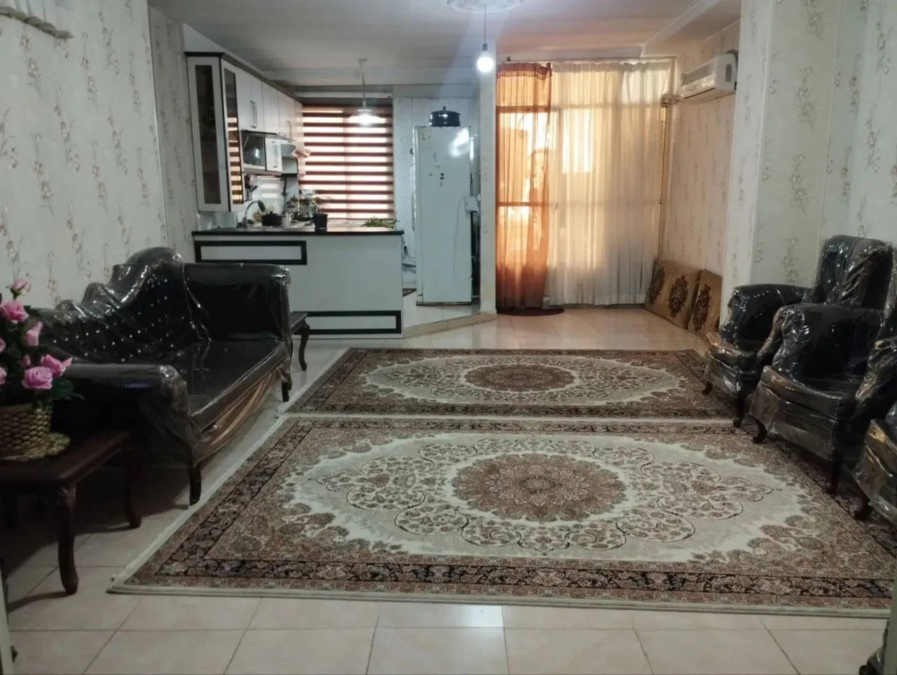 آپارتمان ۹۵ متری دوخوابه با آسانسور در خرمدشت