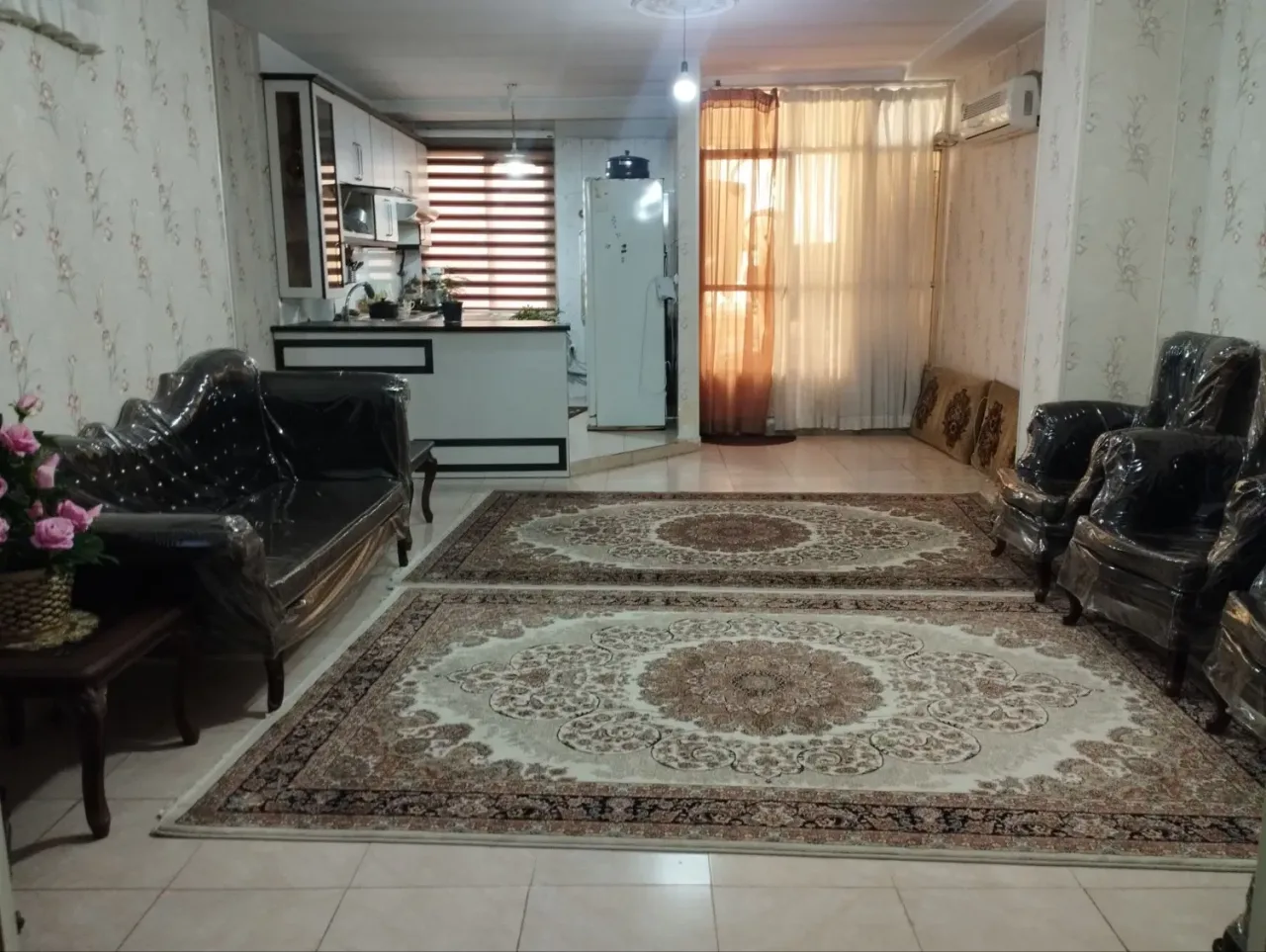 آپارتمان ۹۵ متری دوخوابه با آسانسور در خرمدشت