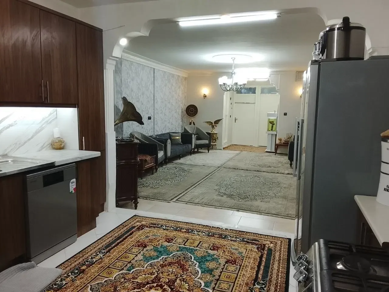 آپارتمان ۹۰ متری دوخوابه، حیدرآباد کرج