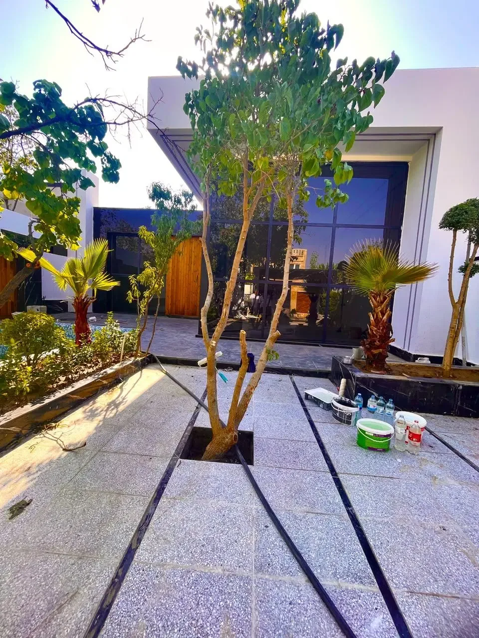 ۲۵۰ متر ویلای مستقل دوخوابه با استخر در سهیلیه