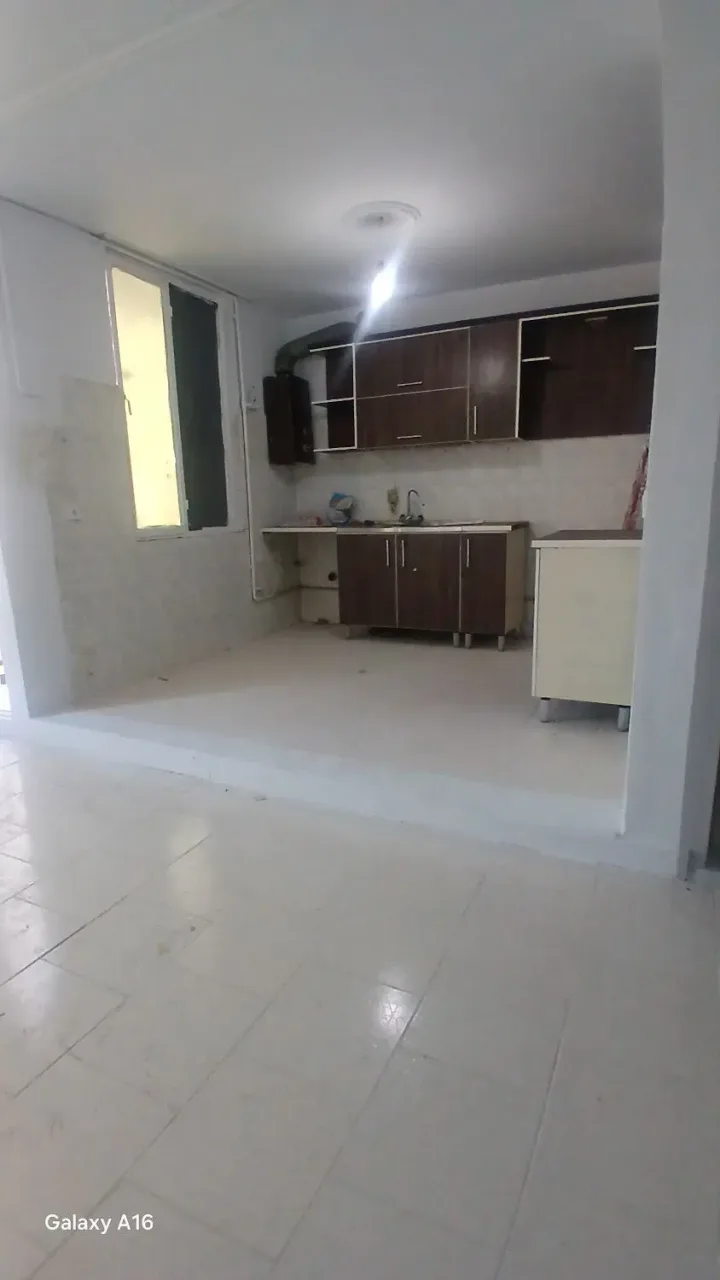 آپارتمان ۶۰ متری یک‌خوابه با پارکینگ در خرمدشت