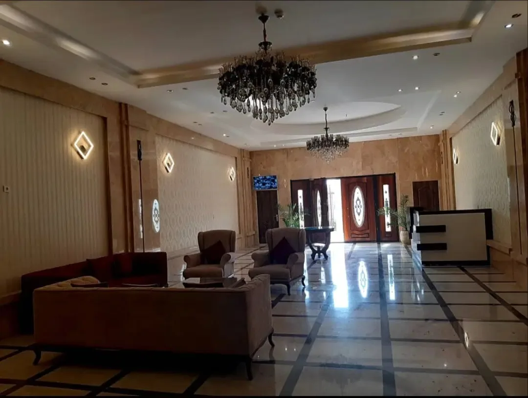 اجاره آپارتمان ۱۳۰ متری ۳ خوابه عظیمیه