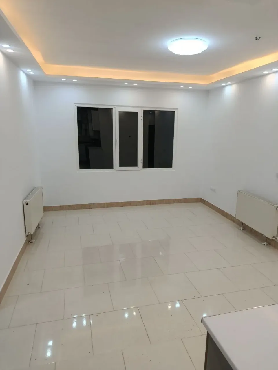 آپارتمان ۸۰ متری دوخوابه با آسانسور در کیانمهر