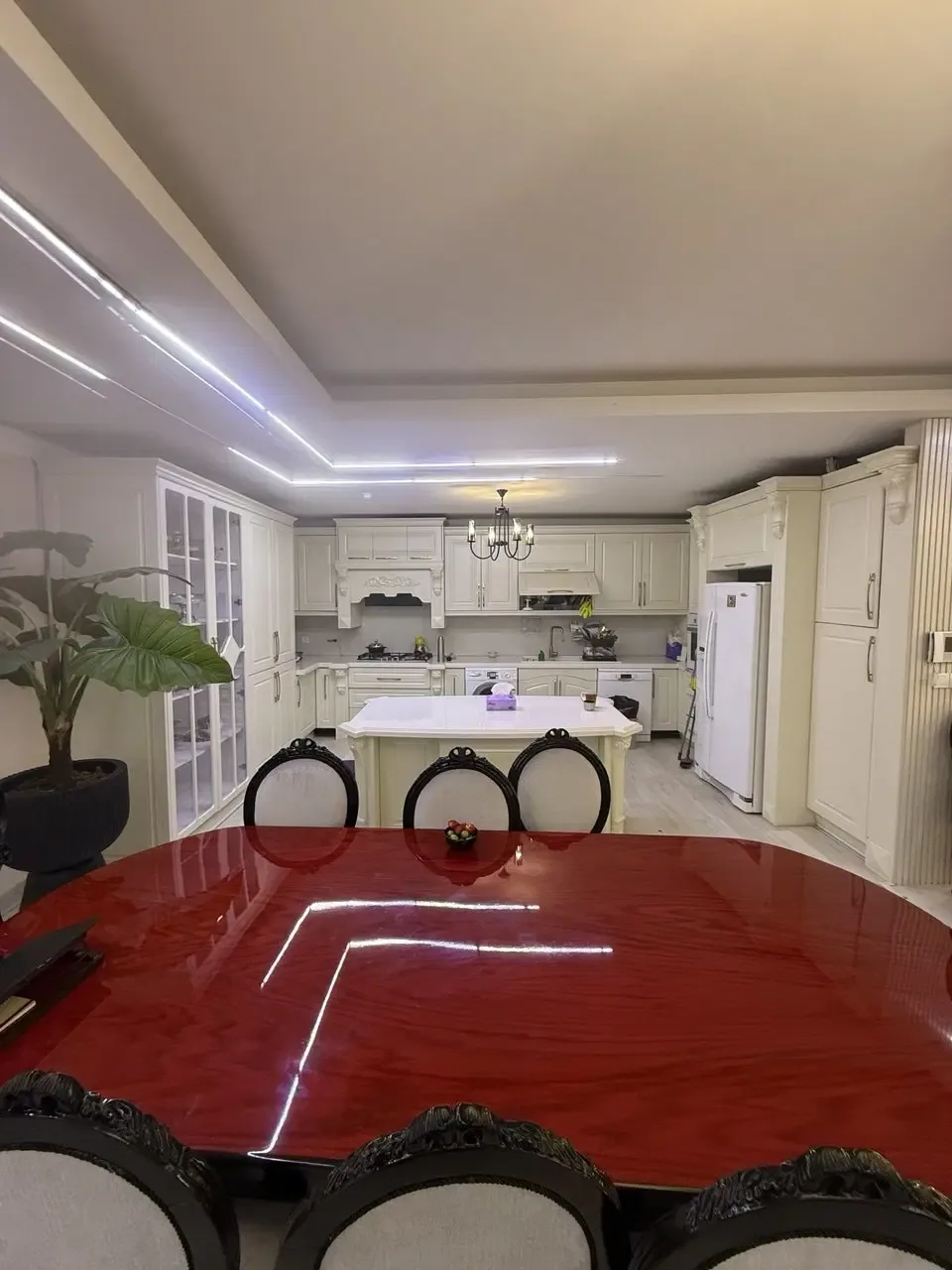 اجاره آپارتمان ۱۴۷ متری ۳ خوابه در باغستان کرج