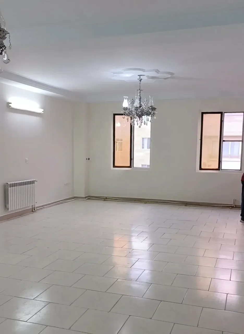اجاره آپارتمان ۱۲۵ متری سه‌خوابه تک‌واحدی در دولت‌آباد
