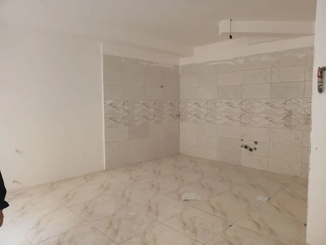 آپارتمان ۷۵ متری دوخوابه نوساز در خرمدشت