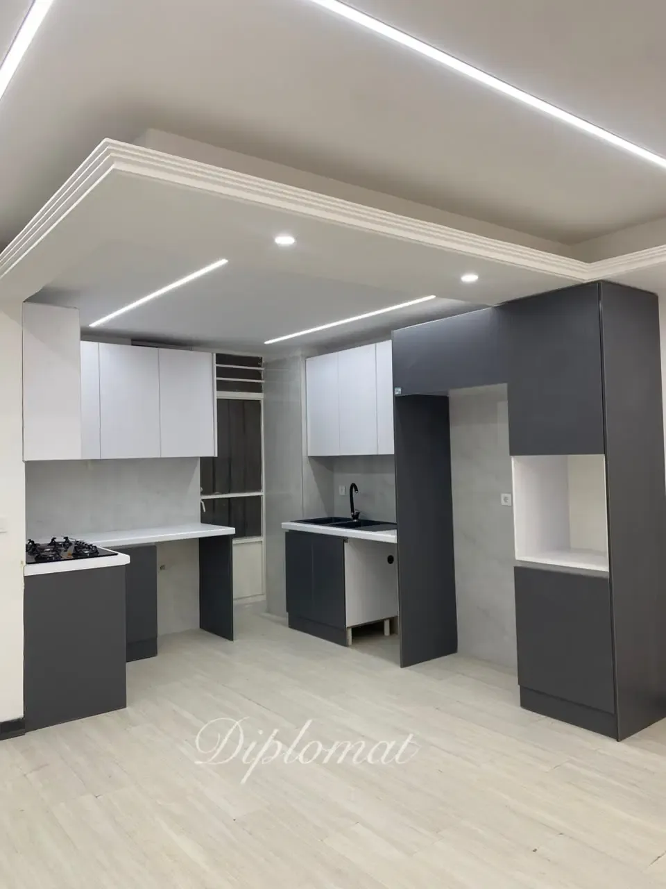 آپارتمان ۹۵ متری دوخوابه با ۲ پارکینگ در کوی زنبق