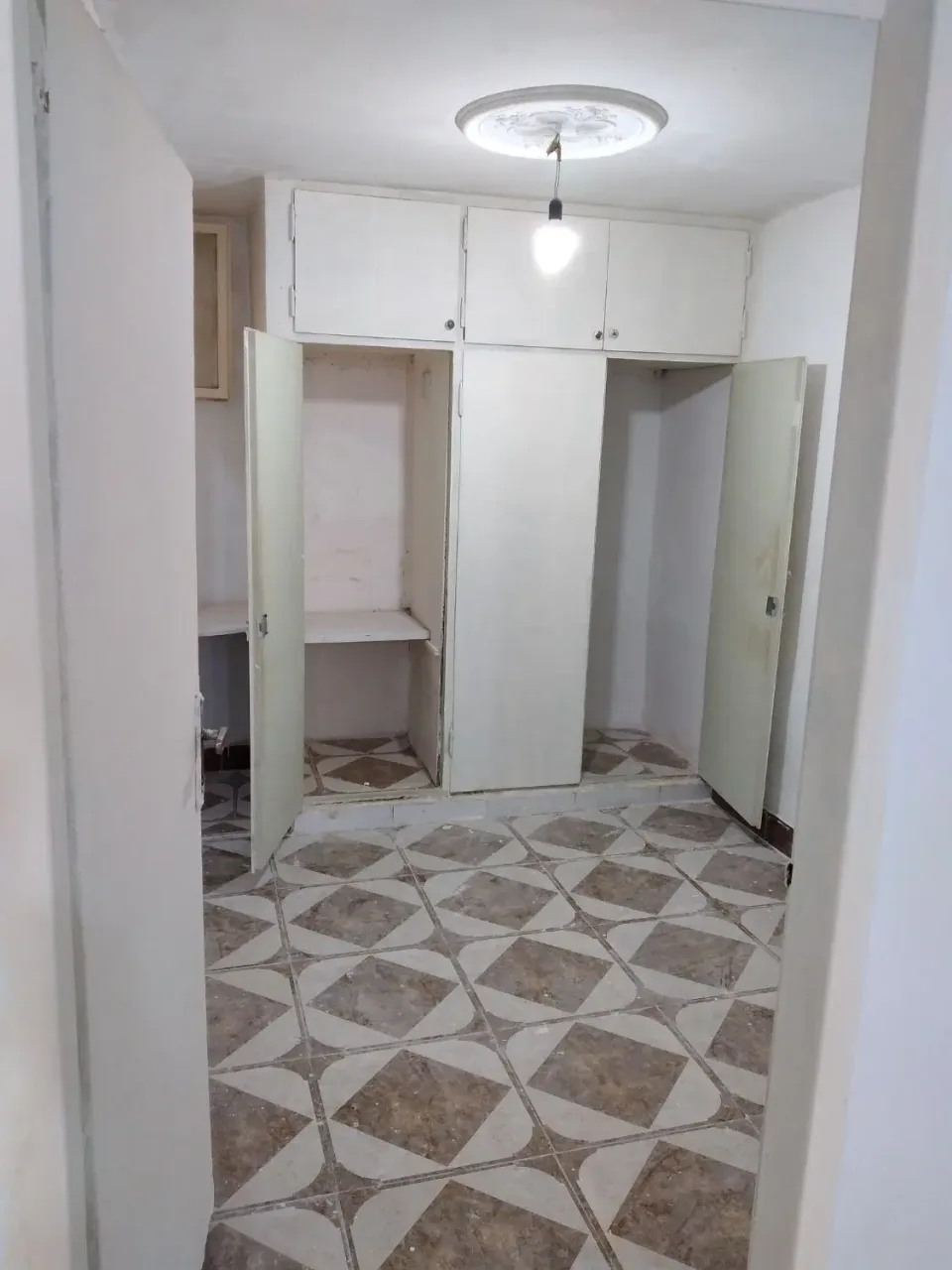 آپارتمان ۵۵ متری یک‌خوابه همکف در خرمدشت