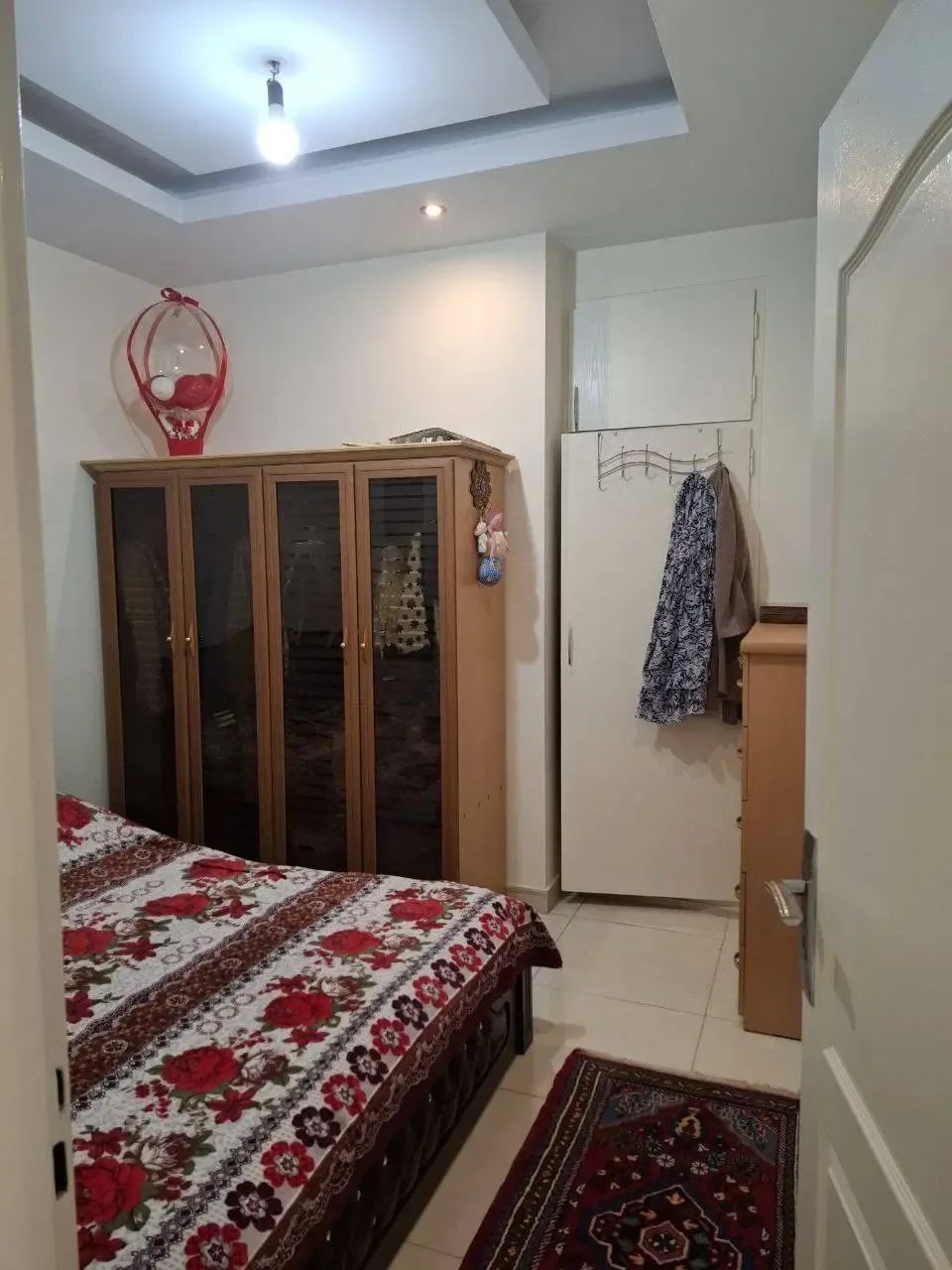 ۸۹ متر دوخوابه بازسازی‌شده در کوی زنبق