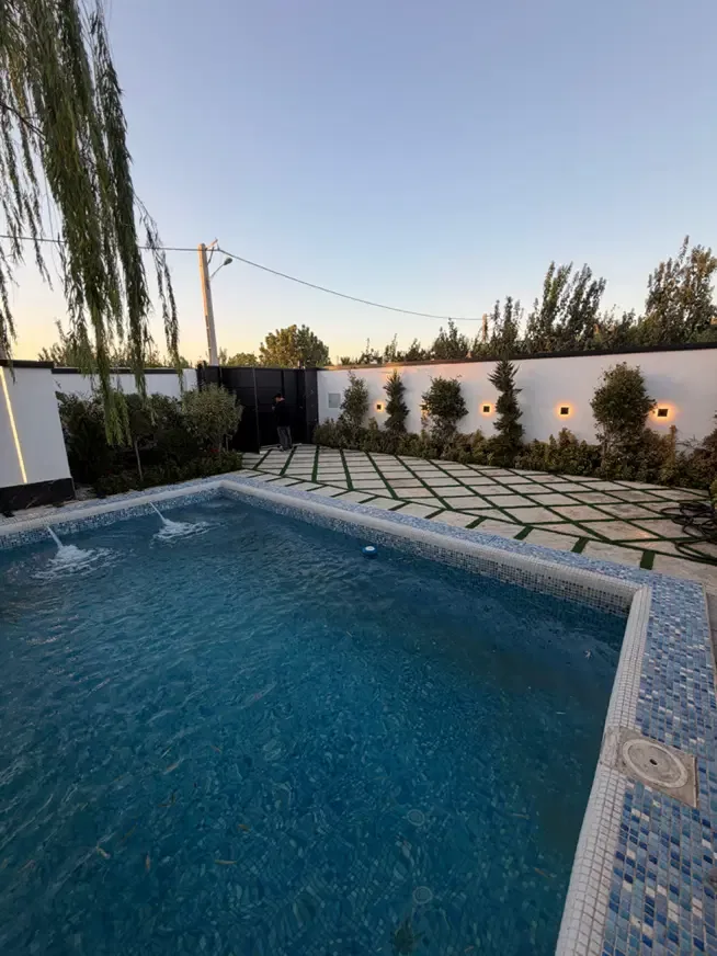 ویلای ۱۲۰ متری دوخوابه با استخر در کردان