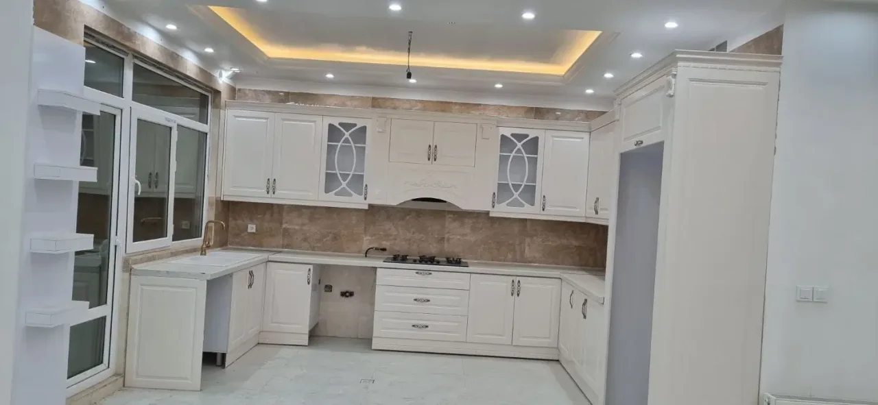 اجاره آپارتمان ۱۱۰ متری دوخوابه با آسانسور در باغستان