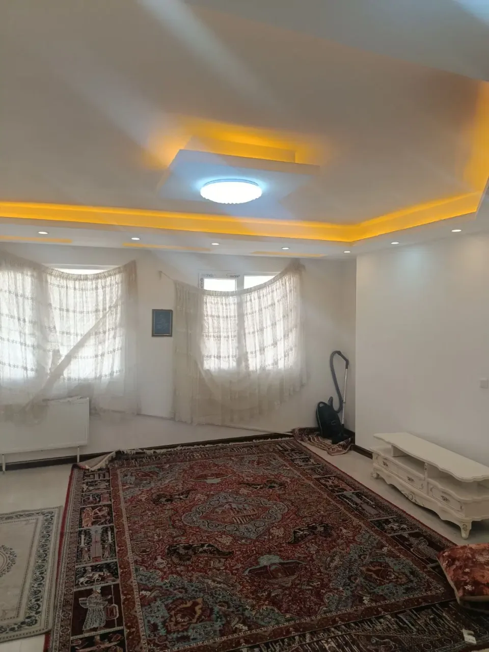 آپارتمان ۸۵ متری دوخوابه با آسانسور در کیانمهر