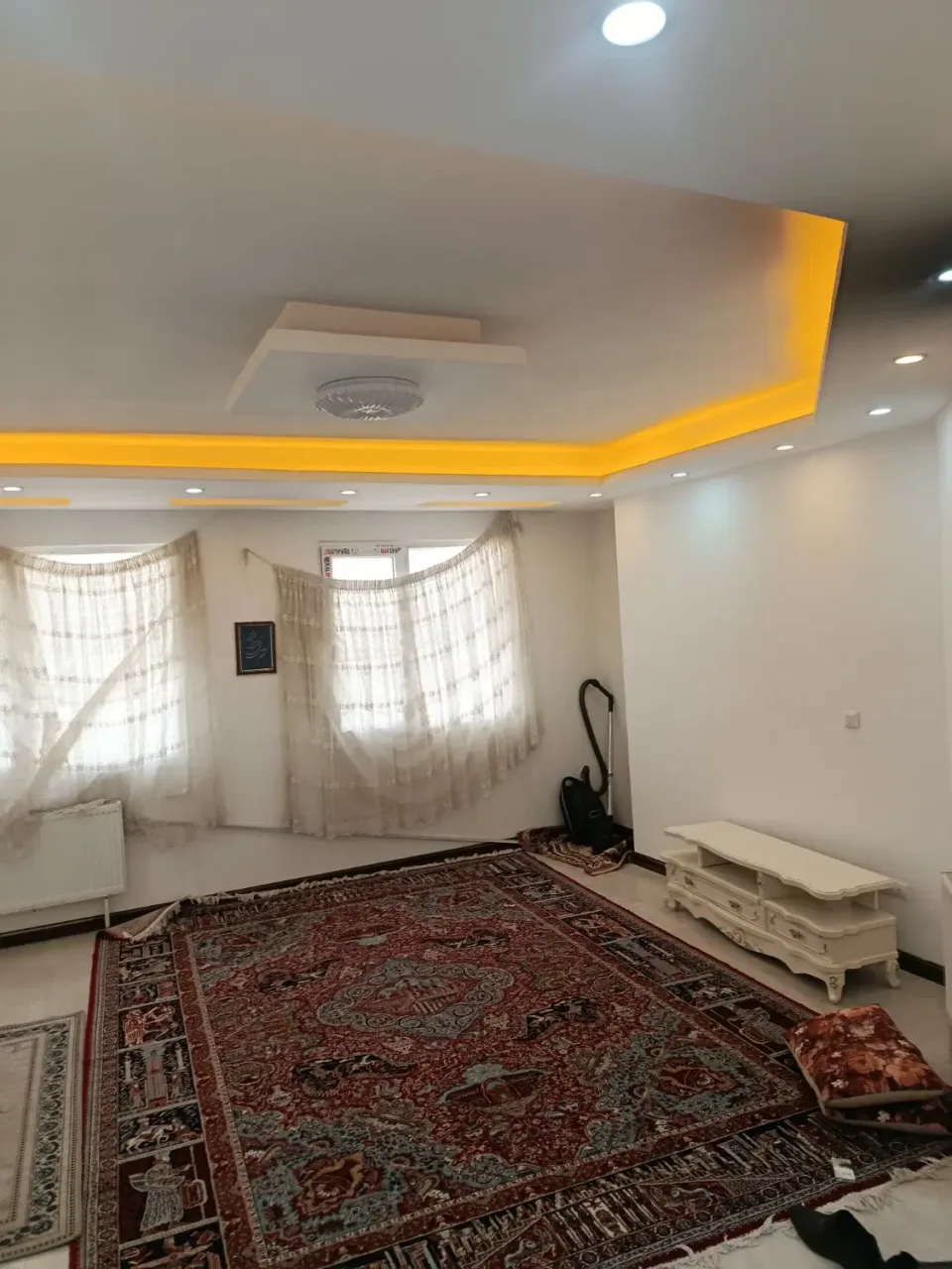آپارتمان ۸۵ متری دوخوابه با آسانسور در کیانمهر