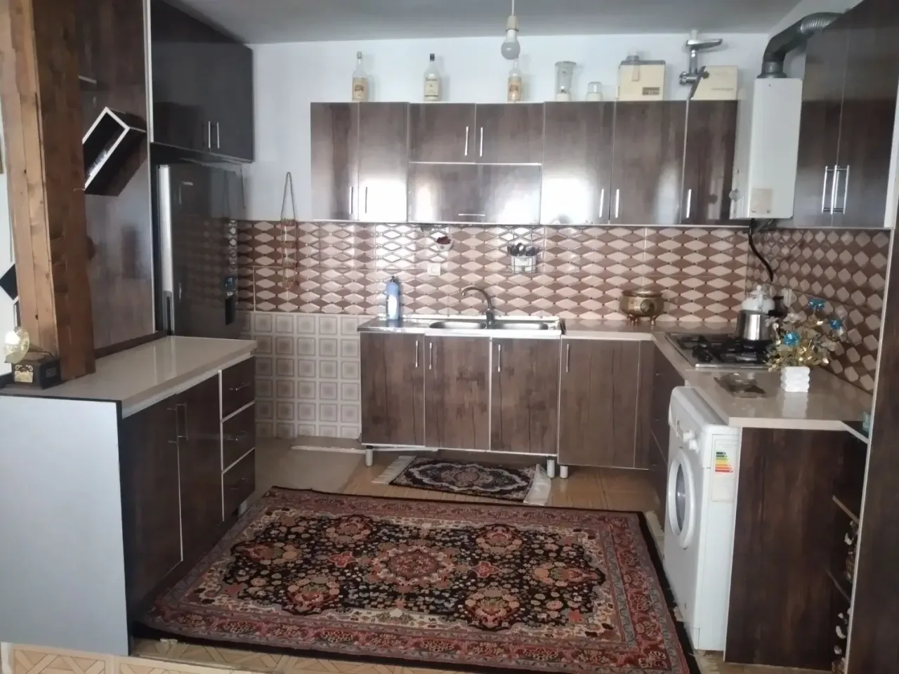 ویلایی ۲۱۰ متری ۳ خوابه در خرمدشت