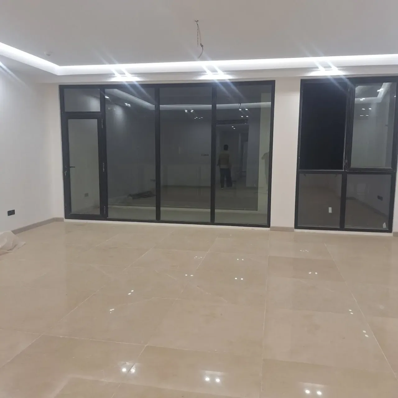 آپارتمان ۱۶۵ متری ۳ خوابه، دوپارکینگه در عظیمیه
