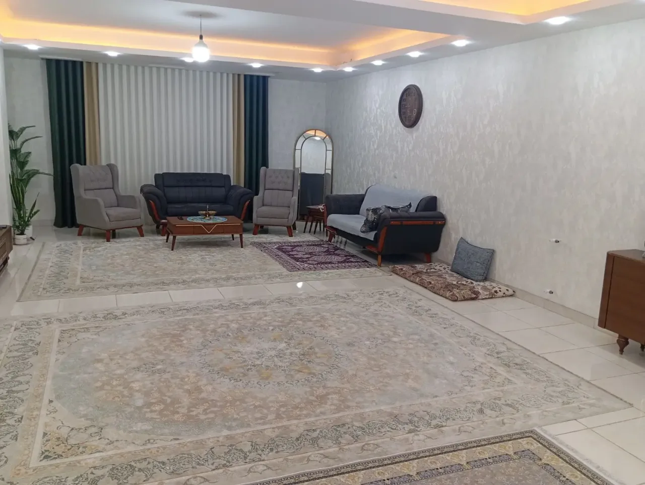 آپارتمان ۱۴۷ متری دوخوابه با پارکینگ در خرمدشت