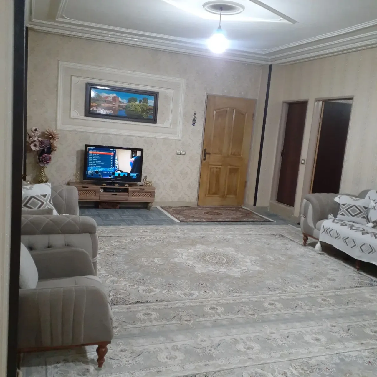 ۱۰۰ متر، ۲ خواب، پارکینگ و انباری در خرمدشت